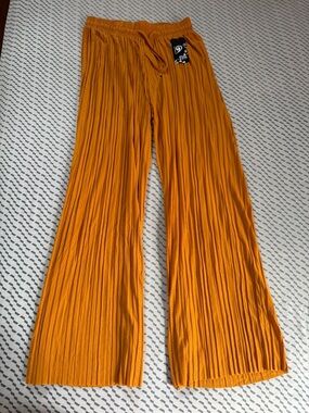 Pleated Wide-Leg Pants in Mustard Orange